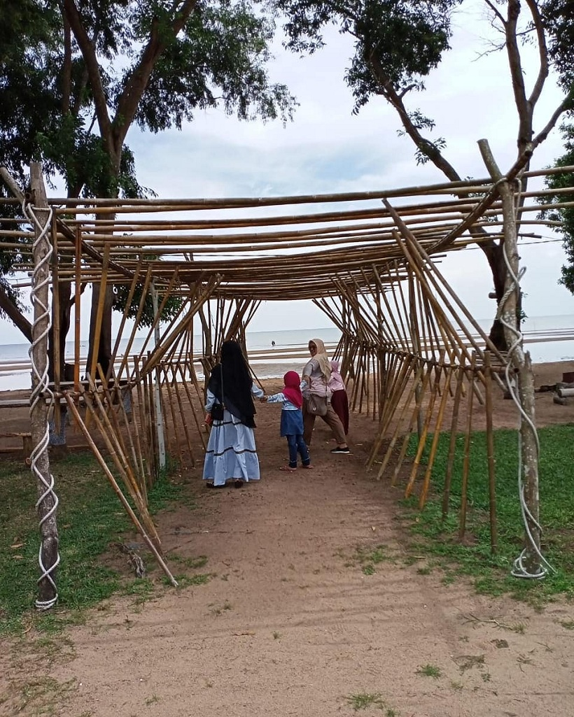 pantai tanjung belandang