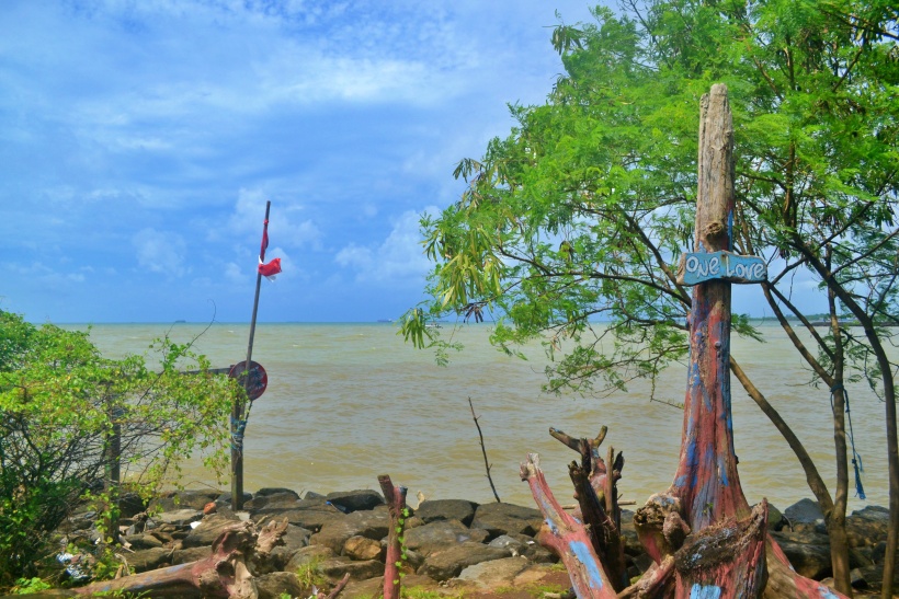 Pantai Tanjung Barat Barombong